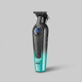 ماشین اصلاح موی سر و صورت شارژی وی جی ار مدل V-996 با تیغه سرامیک و تیتانیوم پیشرفته، باتری لیتیوم یون 2000 میلیآمپر، سرعت موتور 7000 دور در دقیقه، طراحی ارگونومیک، قابلیت اصلاح خشک و مرطوب، نمایشگر وضعیت باتری و اصلاح با شماره صفر